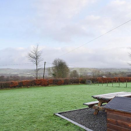 The Plucking Barn Villa Llanwenog Exterior foto